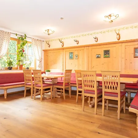 Appartementhaus Schuetzenhof Schied * グロースアルル