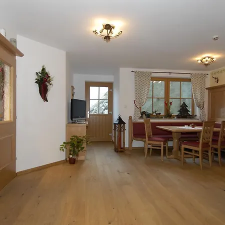 Appartementhaus Schuetzenhof Schied Apartmán